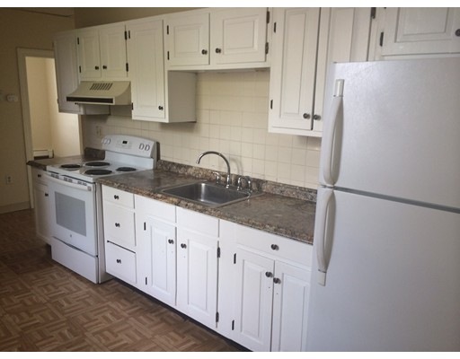 412 Essex St unit 4, Salem, MA 01970 - photo 1