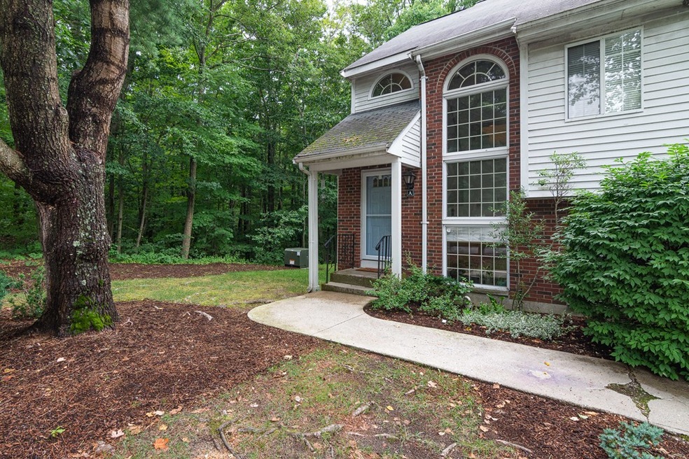 204 Tall Oaks Dr unit A, South Weymouth, MA 02190 - photo 1