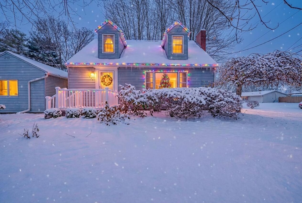 For Sale $324,999 • Co-Listing Agent