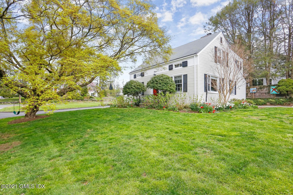 1 Palmer Ln, Riverside, CT 06878 - photo 1