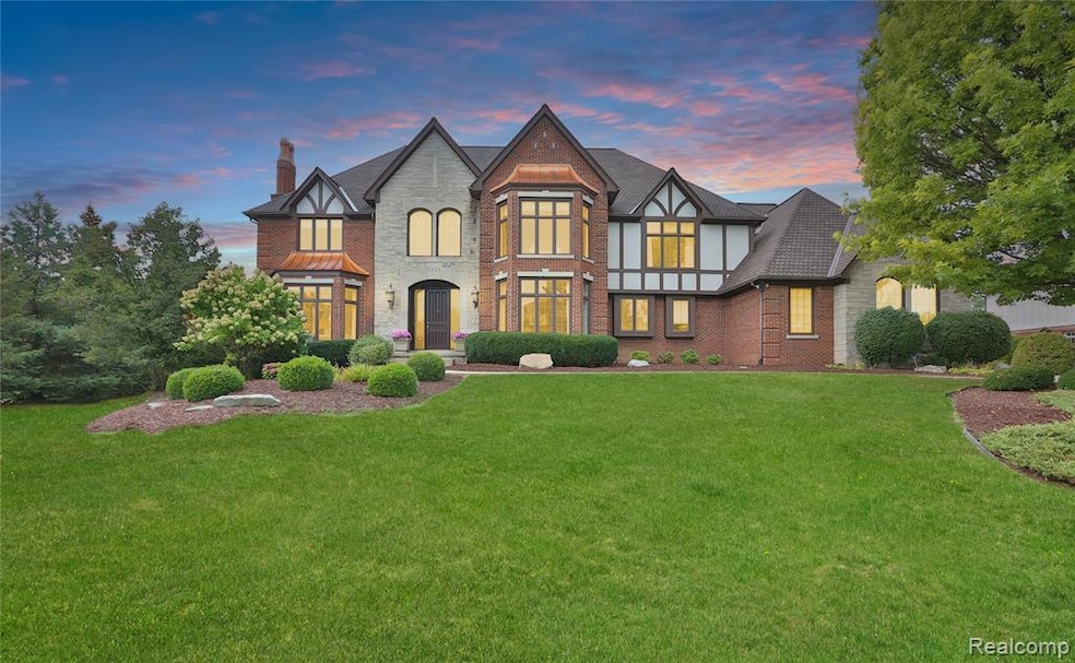 For Sale $1,294,900 • Co-Listing Agent