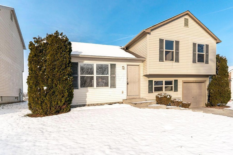 3123 Falcon Bridge Dr, Columbus, OH 43232 - photo 1