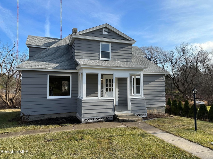 217 Jason St, Pittsfield, MA 01201 - photo 1
