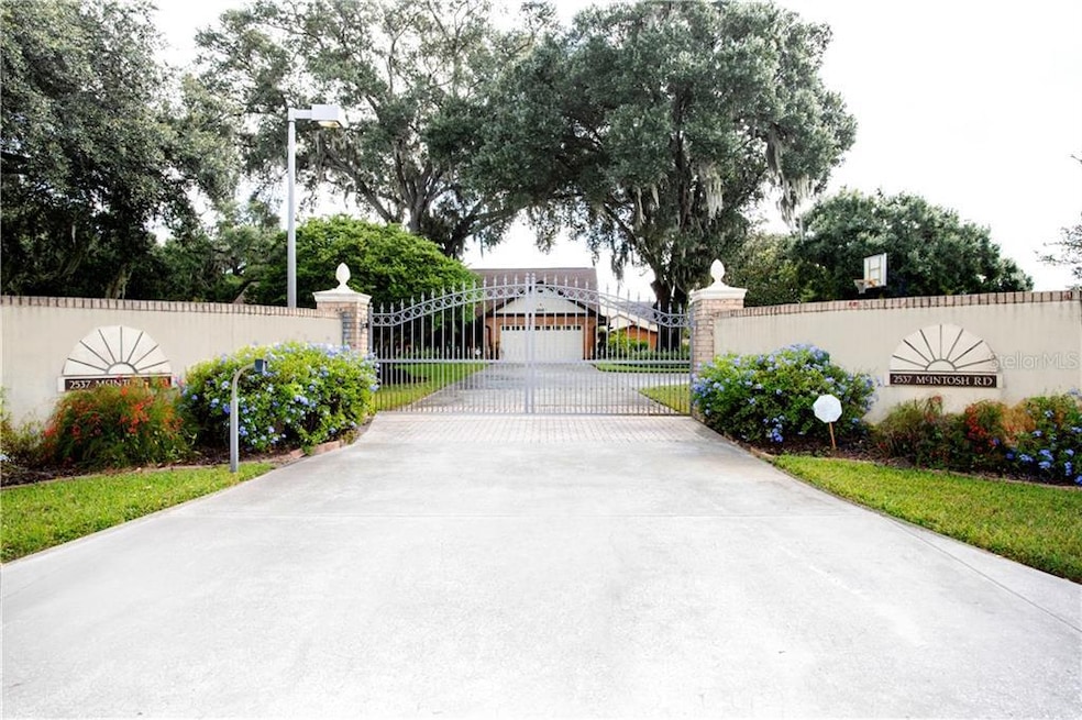 2537 Mcintosh Rd, Dover, FL 33527 - photo 1