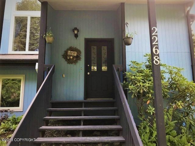 2268 Beaver Lake - Front entry