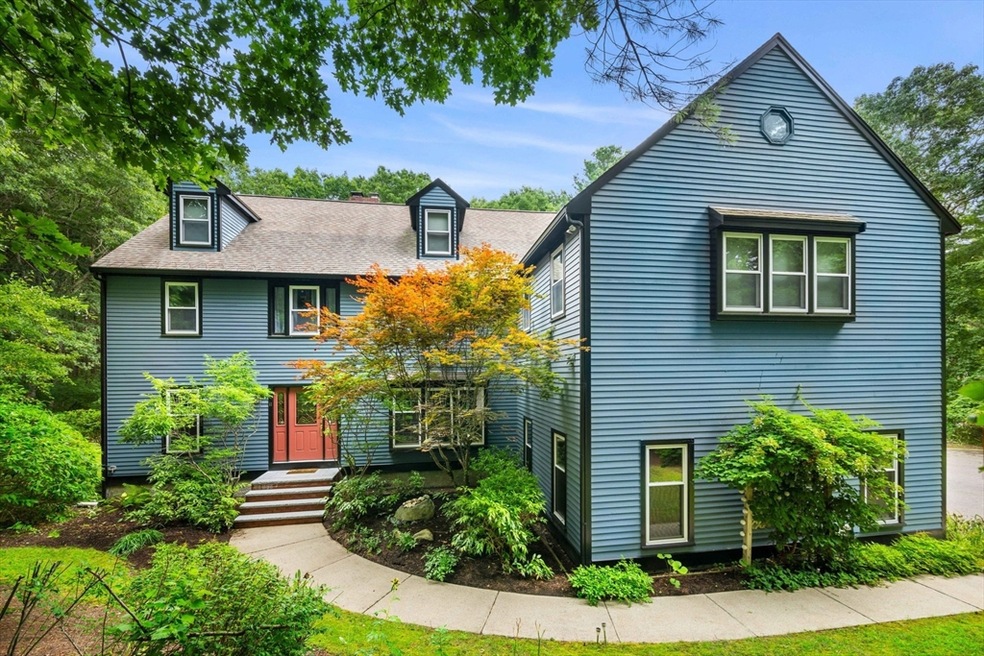 11 Dutton Park, Walpole, MA 02081 - photo 1