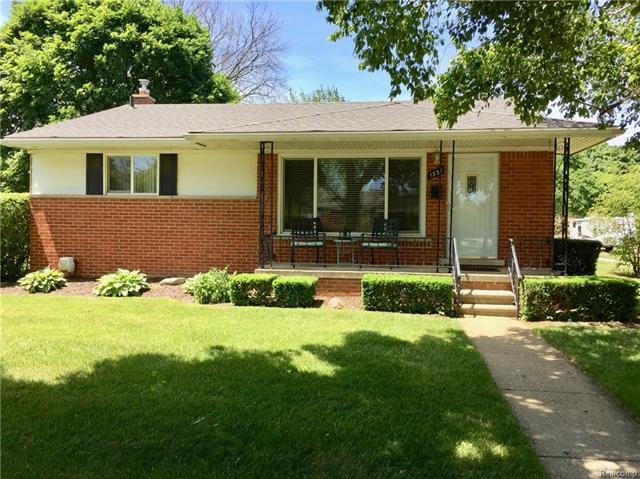 1337 Wright Dr, Clawson, MI 48017 - photo 1