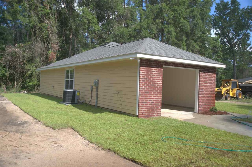 118 Mohave Rd, Crawfordville, FL 32327 - photo 1