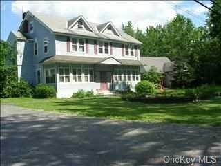 4 Tassone Ct unit 1, Fishkill, NY 12524 - photo 1