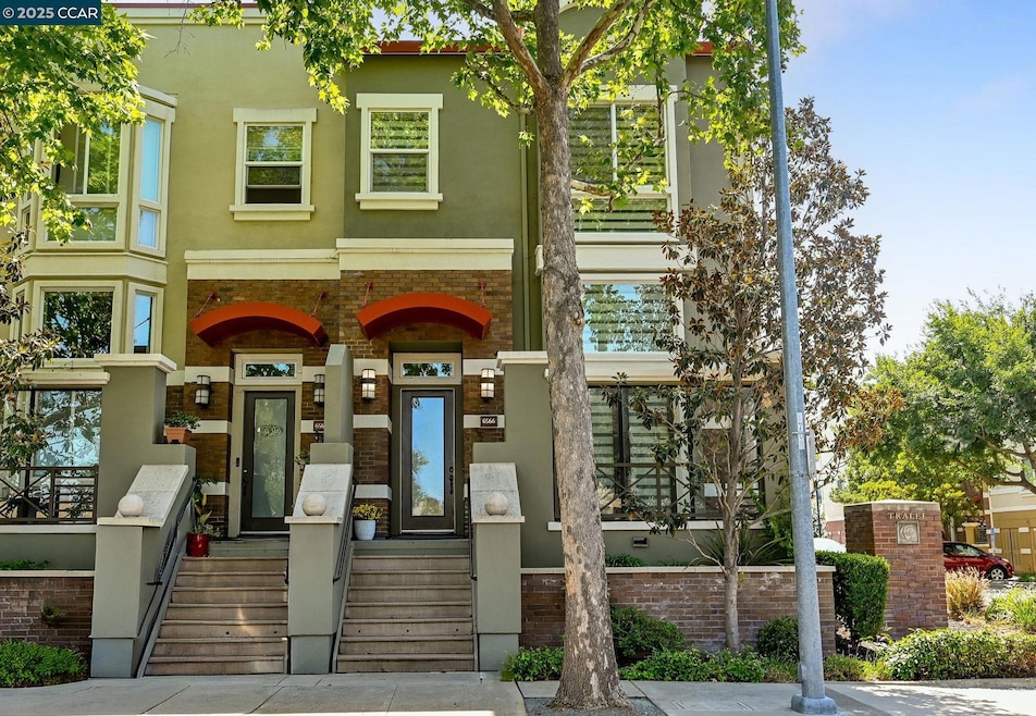 Under Contract $990,500