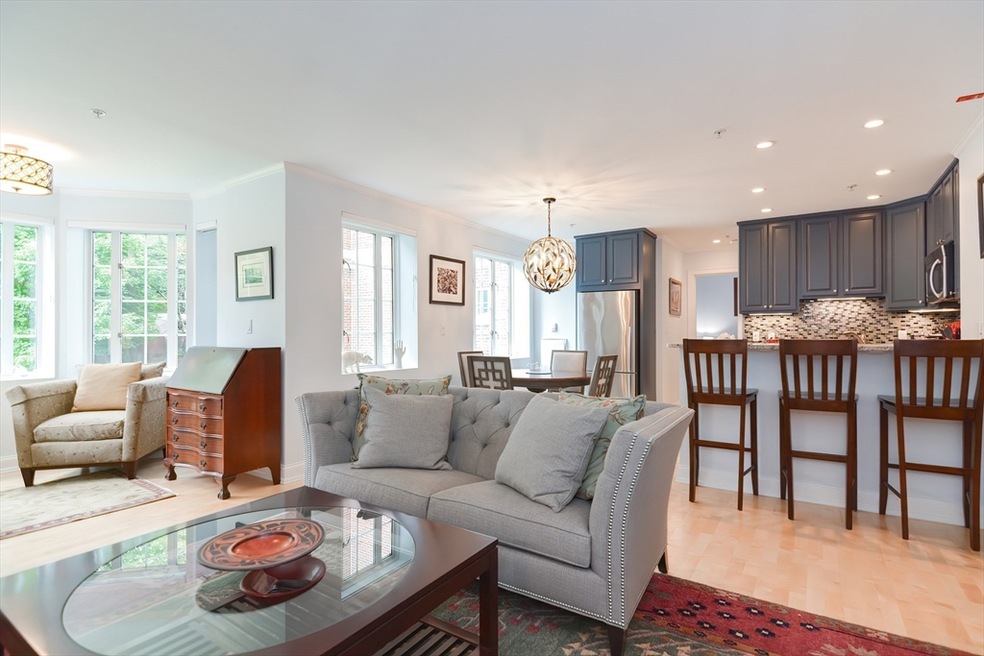 Sold $1,280,000 • Co-Listing Agent