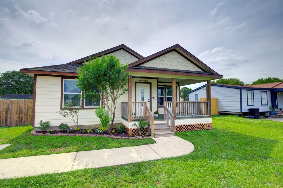 19032 Stoneforest Road County Rd 669e, Alvin, TX 77511 - photo 1