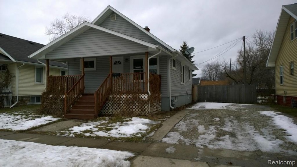 1333 White St, Port Huron, MI 48060 - photo 1