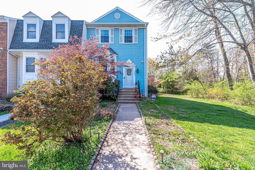 3608 Buckeye Ct, Fairfax, VA 22033 - photo 1