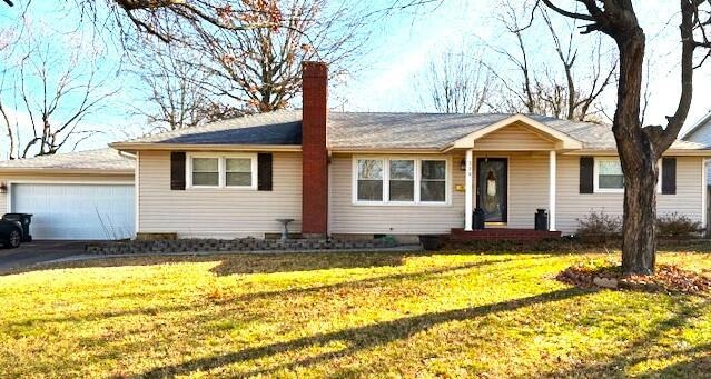 220 S Park Ave, Aurora, MO 65605 - photo 1