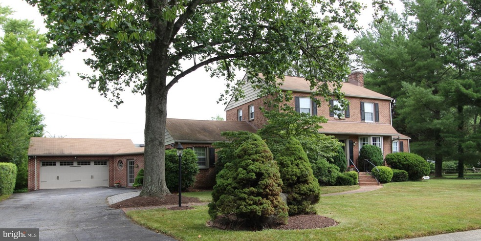 403 Crest Rd, Wilmington, DE 19803 - photo 1