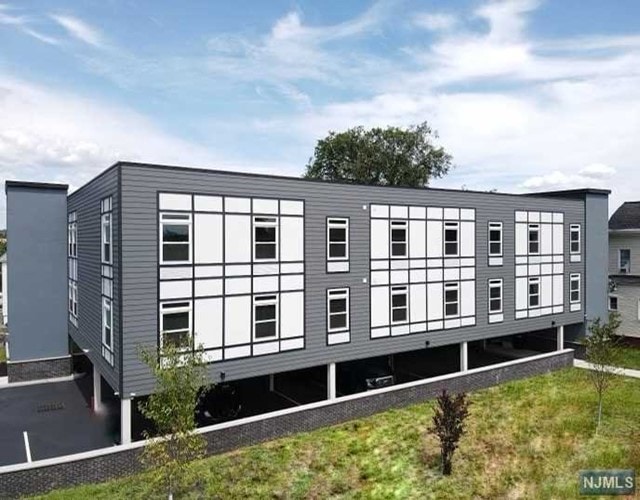 116 Essex St unit 306, Hackensack, NJ 07601 - photo 1