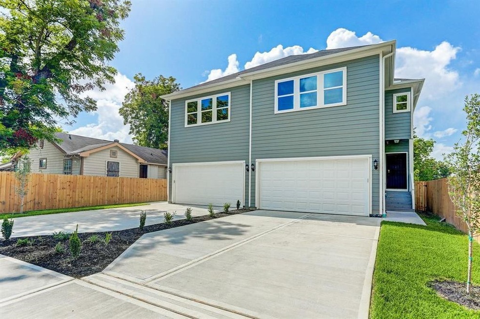 6806 Carothers St, Houston, TX 77028 - photo 1