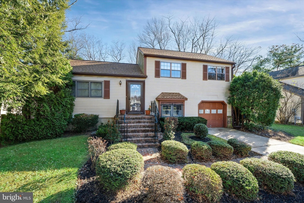 2318 Andys Ln, Wilmington, DE 19810 - photo 1