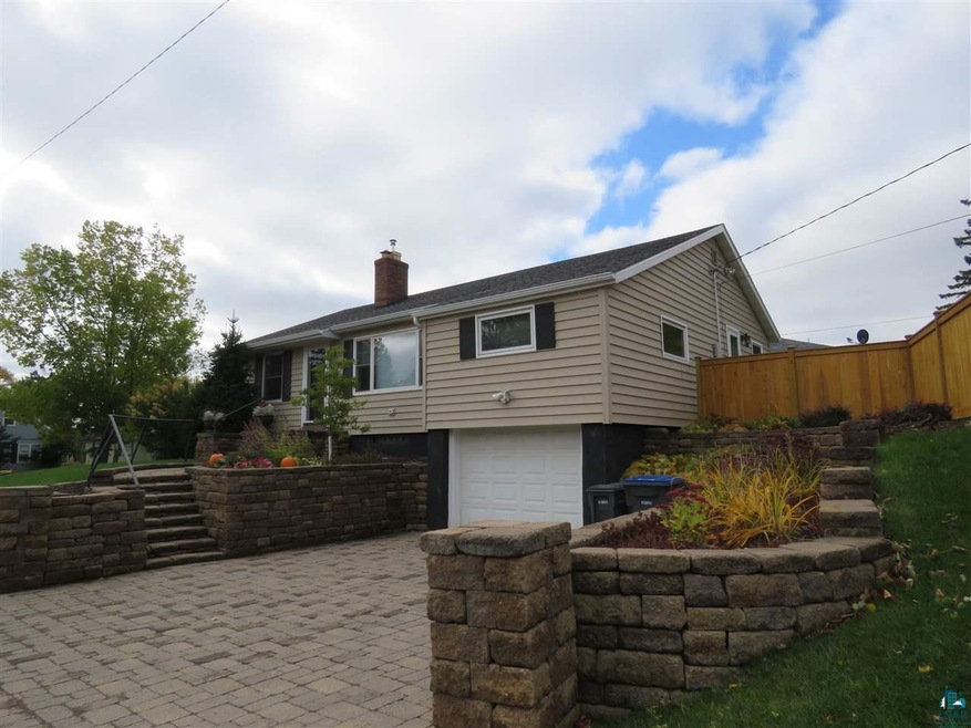 1503 N 45th Ave E, Duluth, MN 55804 - photo 1