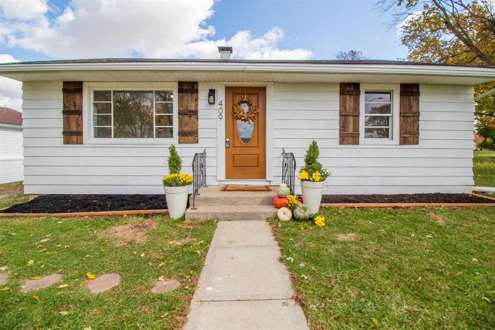 409 S Mulberry St, Farmland, IN 47340 - photo 1