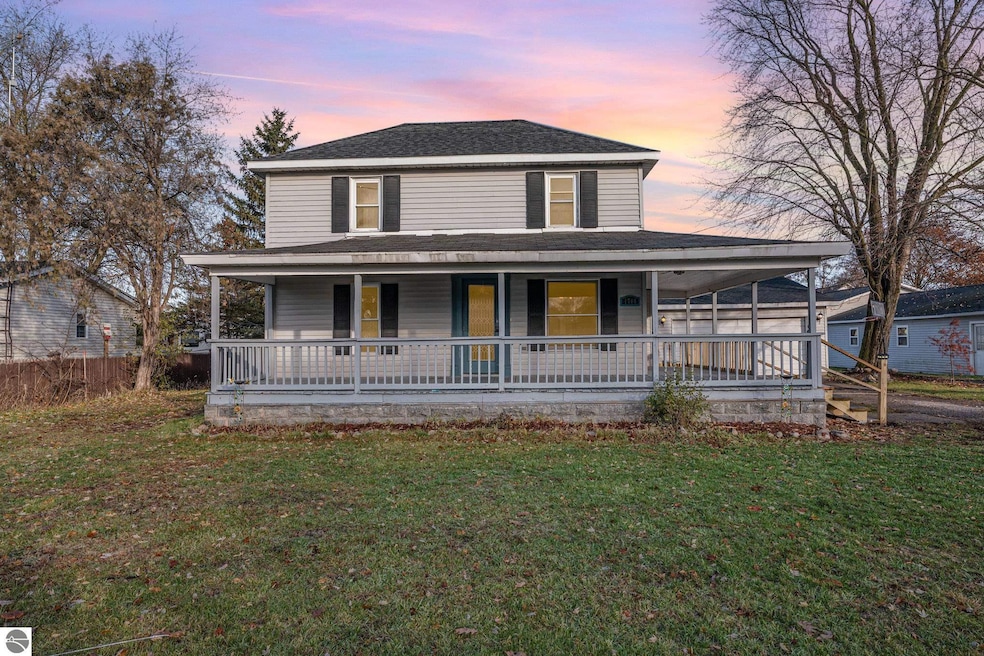 1708 W Lyons St, Mount Pleasant, MI 48858 - photo 1