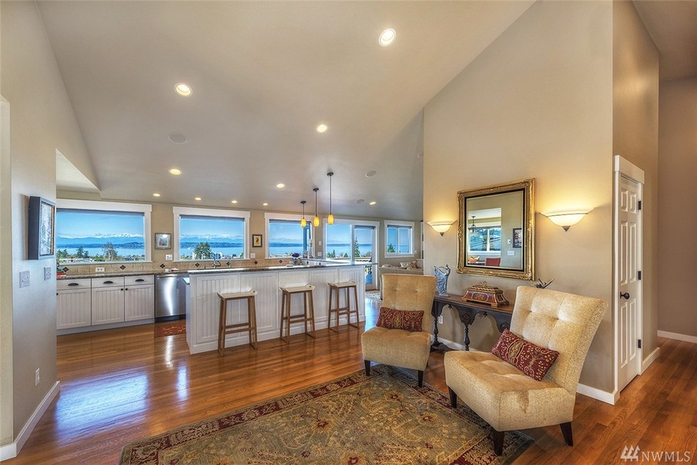 715 Walnut St, Edmonds, WA 98020 - photo 1