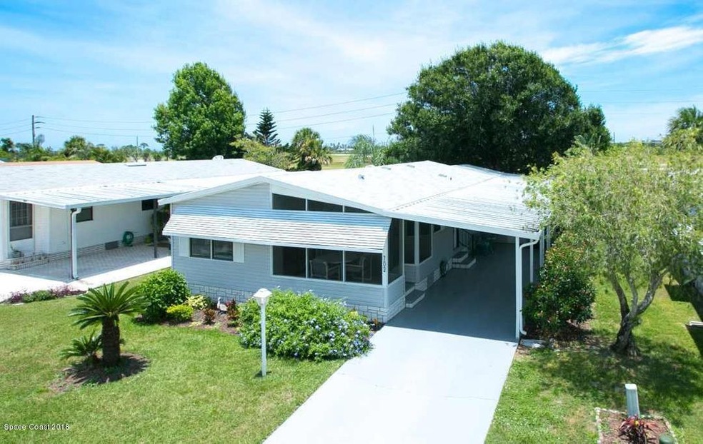 1 702 Gladiolis - Exterior Updatejpg