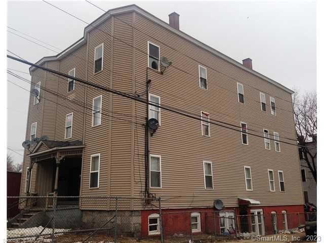 262 Walnut St unit 5, Waterbury, CT 06704 - photo 1