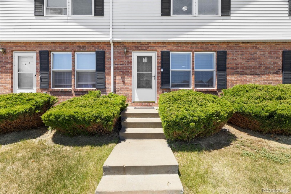 16333 E 17th Place unit C, Aurora, CO 80011 - photo 1