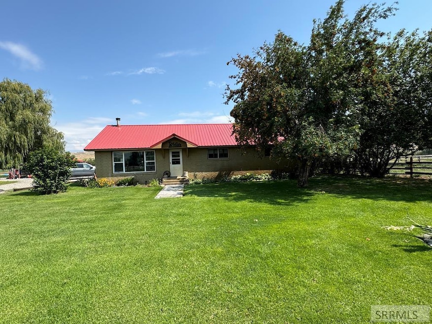 440 U S 93, Salmon, ID 83467 - photo 1