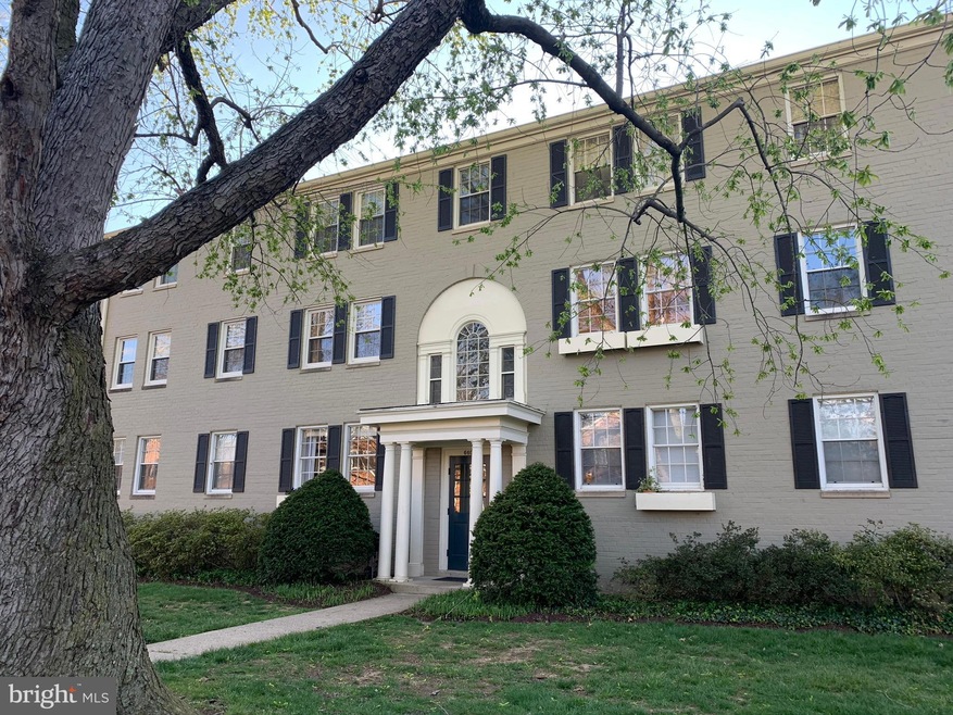 6600 Potomac Ave unit B2, Alexandria, VA 22307 - photo 1