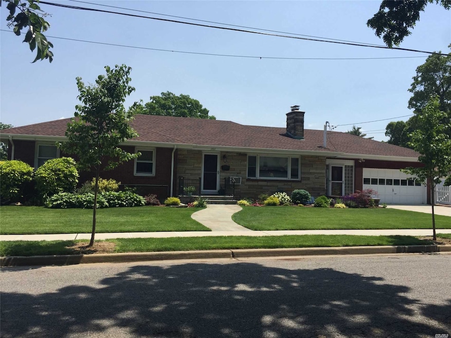 2887 Lenox Rd, Oceanside, NY 11572 - photo 1