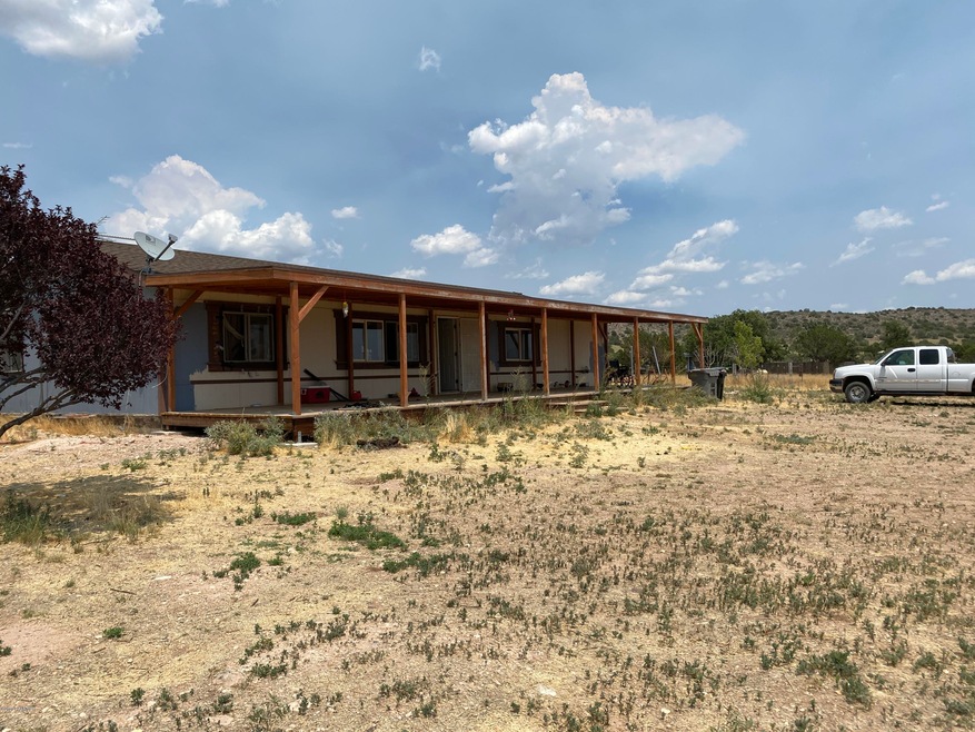 200 W Eleanor Rd, Paulden, AZ 86334 - photo 1