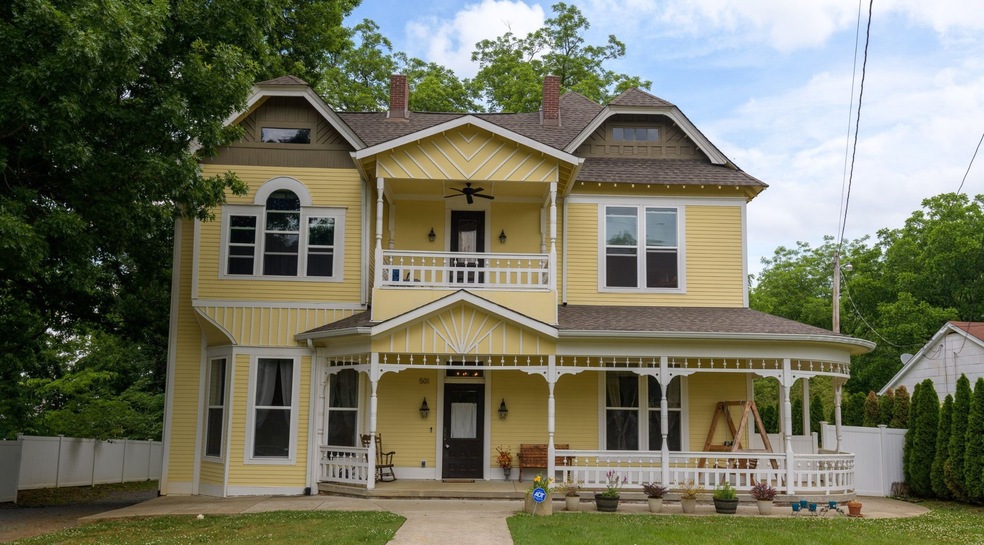 501 Belmont Ave, Shelbyville, TN 37160 - photo 1