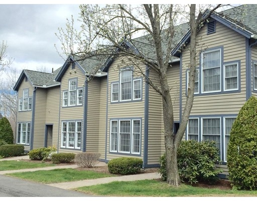 65 Amity Place unit 65, Amherst, MA 01002 - photo 1