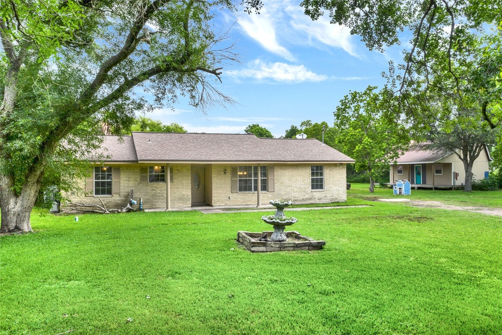 6703 Grace Ln, Pearland, TX 77584 - photo 1