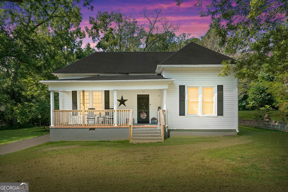 110 Ridge St, Locust Grove, GA 30248 - photo 1