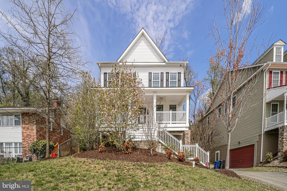 Sold $875,000 • Co-Listing Agent