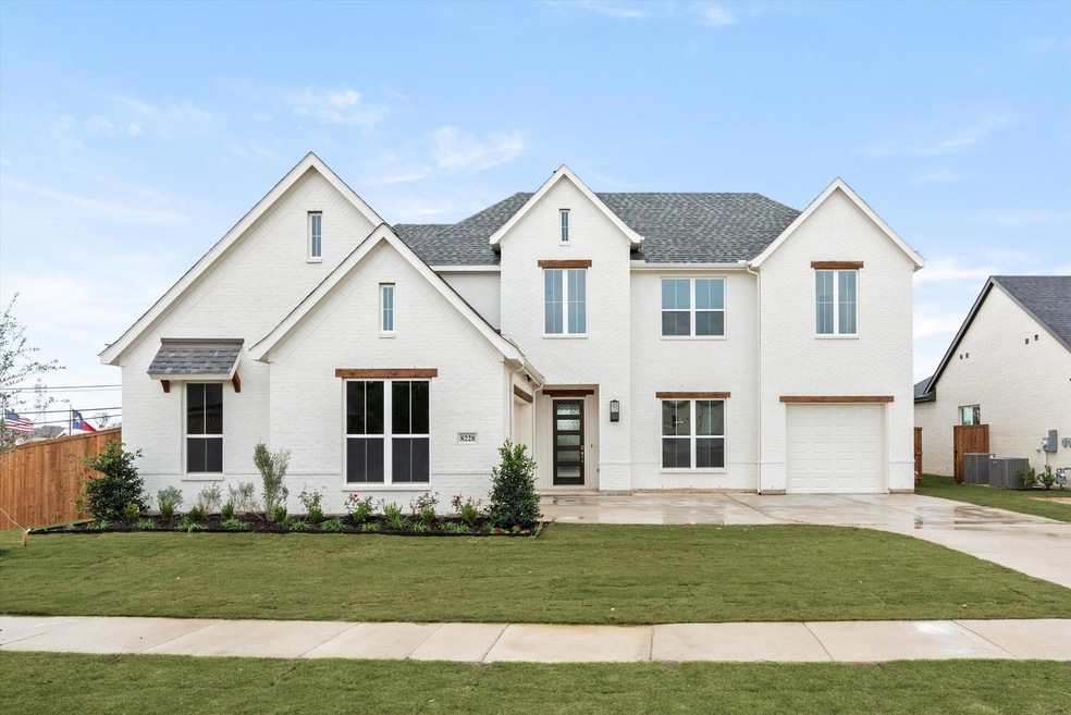 8228 Ardilla Ln, North Richland Hills, TX 76182 - photo 1