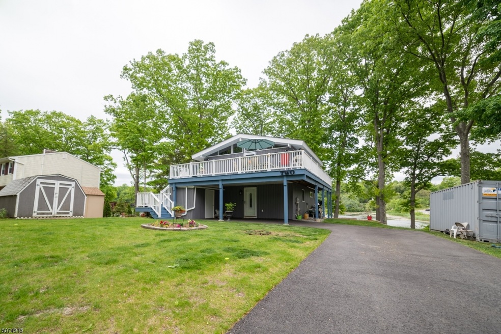 2 Commanche Ln, Hewitt, NJ 07421 - photo 1