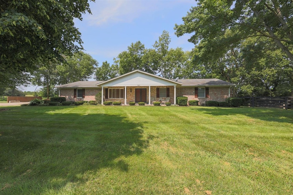 5831 Lynch Ln, Liberty Township, OH 45044 - photo 1