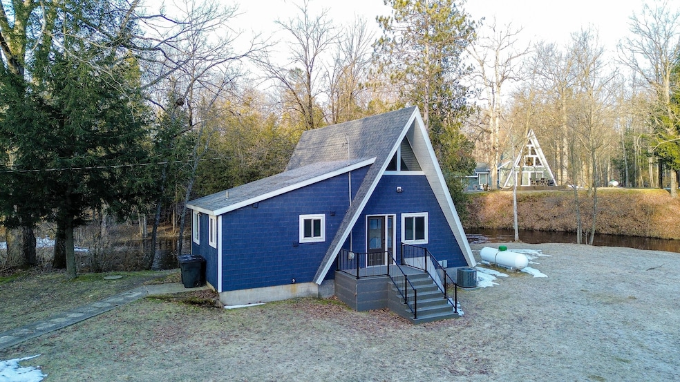 For Sale $650,000 • Co-Listing Agent