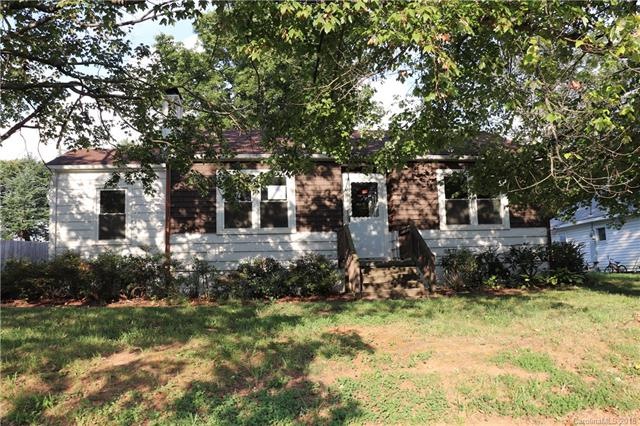 224 E End Ave, Statesville, NC 28677 - photo 1