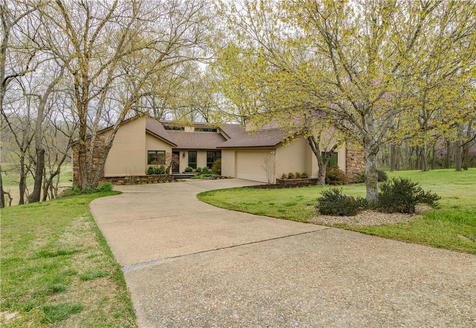 21 Skelton Dr, Bella Vista, AR 72715 - photo 1