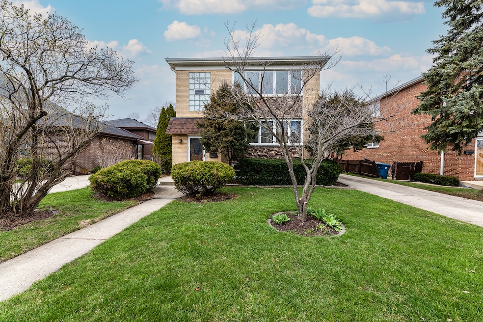 278 N Oaklawn Ave, Elmhurst, IL 60126 - photo 1