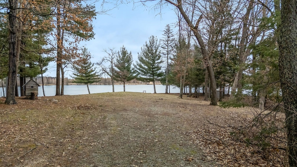 N1182 Chalet Dr, Waupaca, WI 54981 - photo 1