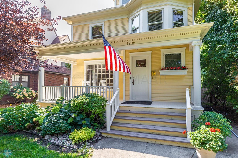 1209 8th St S, Fargo, ND 58103 - photo 1