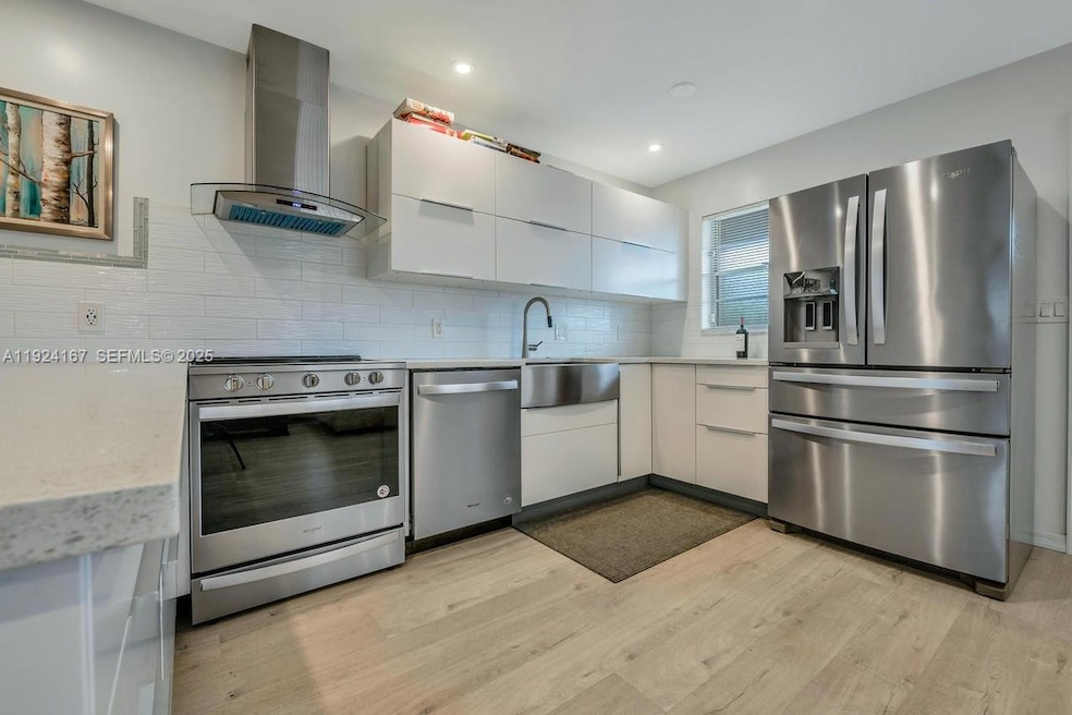 417 N K St unit 5B, Lake Worth, FL 33460 - photo 1