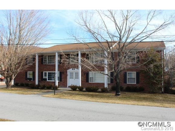 55 Brookside Dr, Hendersonville, NC 28792 - photo 1